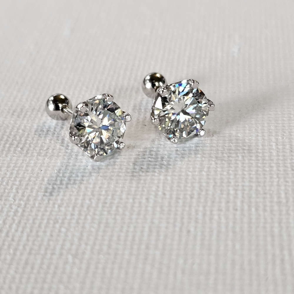 Beautiful Genuine Moissanite Earrings 18k Gold over Sterling Silver ✨️ - Picture 8 of 11